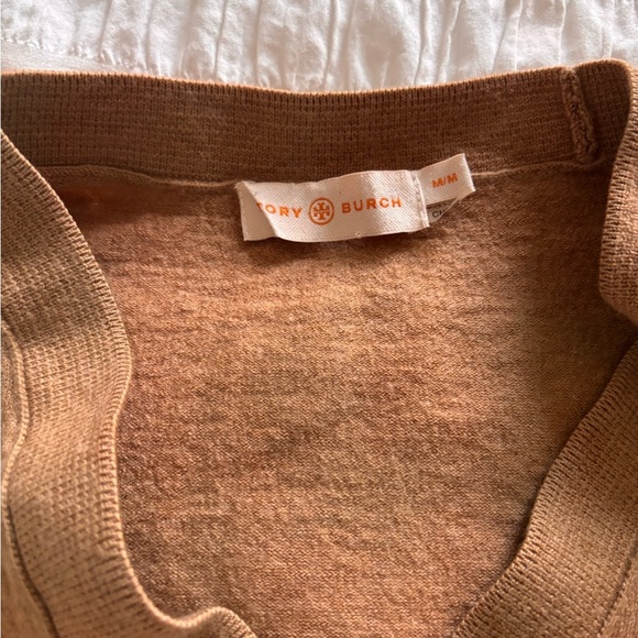 Tory Burch Tan V-Neck Sweater 100% Merino Wool - Picture 2 of 9